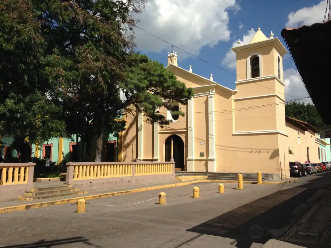 Hotels near Iglesia de San Francisco