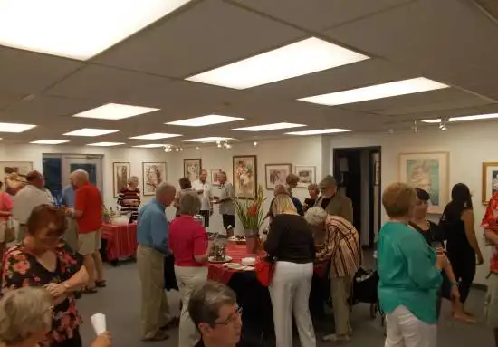 Отели рядом с достопримечательностью «Ankeny Art Center»