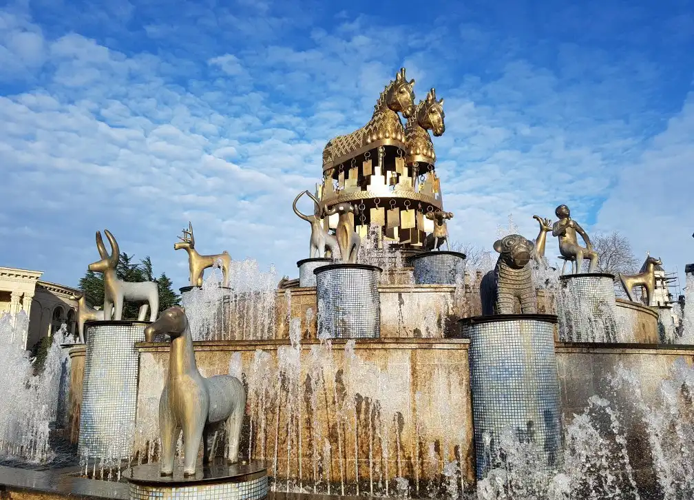 Hotel berhampiran Colchis Fountain