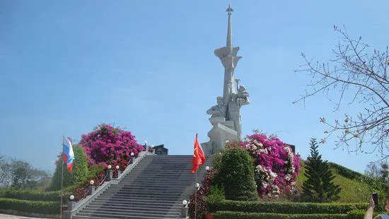 Vietnam-Russia monument