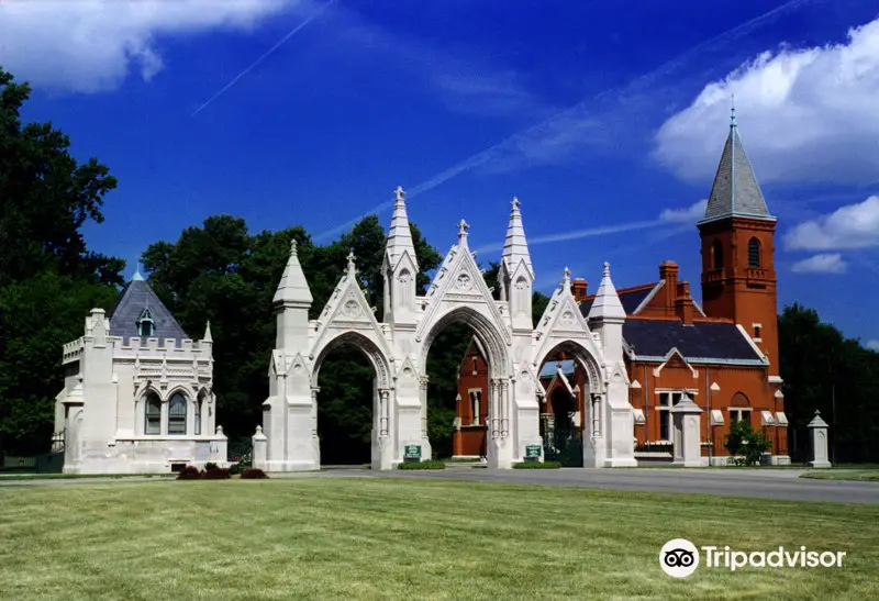 Crown Hill Cemetery