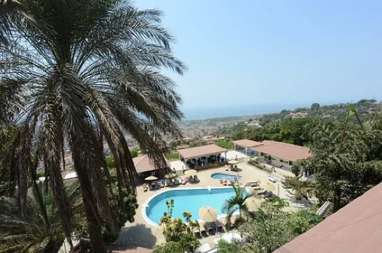 The Country Lodge Hotel