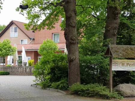 Hotel Perl Отели в г. Нойштадт-ам-Рюбенберге