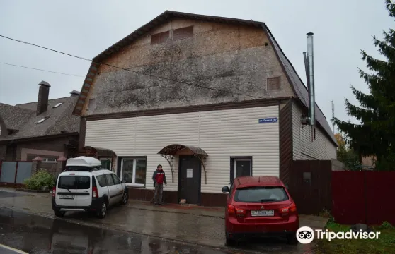 勾斯緹世卡賓館