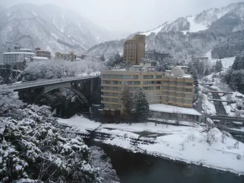Sanyanagitei Ryokan Hotel di Kurobe