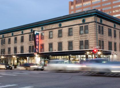 11th 애비뉴 호스텔