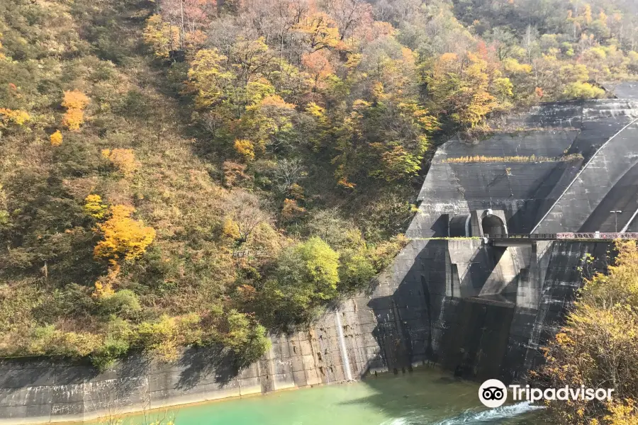 奥清津発電所