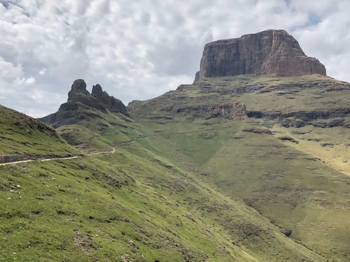 Hotels near Tugela Falls
