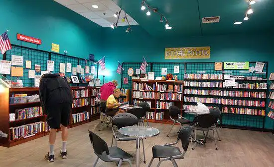 Các khách sạn gần Mohave County Library