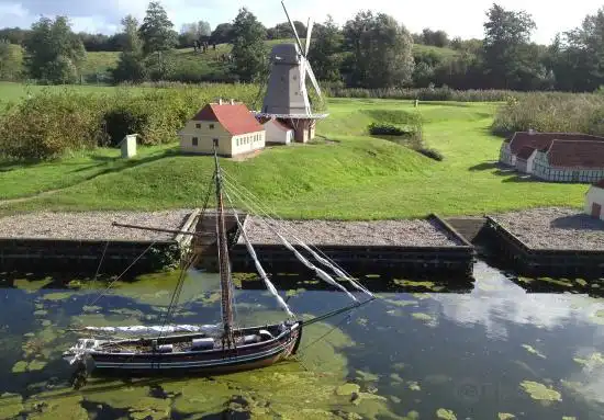 Hotels near The Historical Mini-Town