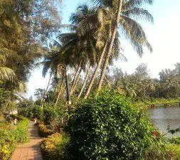 Vanganga Lake Garden