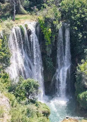Manojlovac waterfall