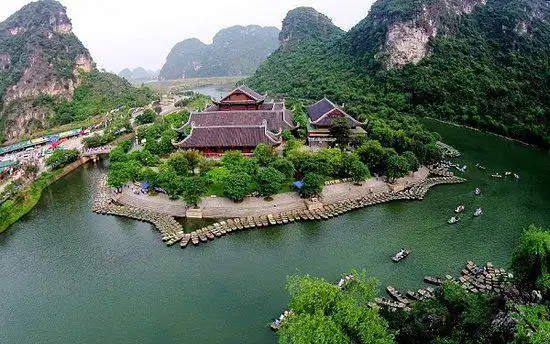 Các khách sạn gần Khu Du Lịch Tràng An