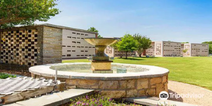 Moore Memorial Gardens