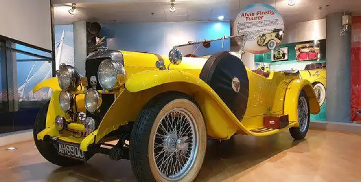 Hotels near National Automobile Museum