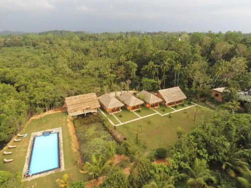 Happy Man Village Hotels in Kosgoda