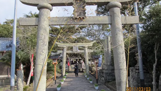 Yasaka-Tomiku Shrine