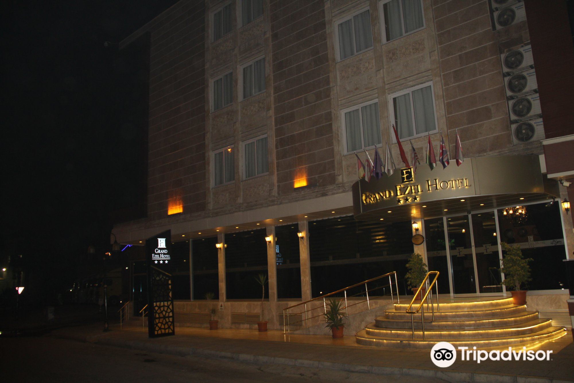 Grand Ezel Hotel