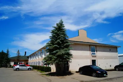 Bay Hill Inns & Suites Hotels in 