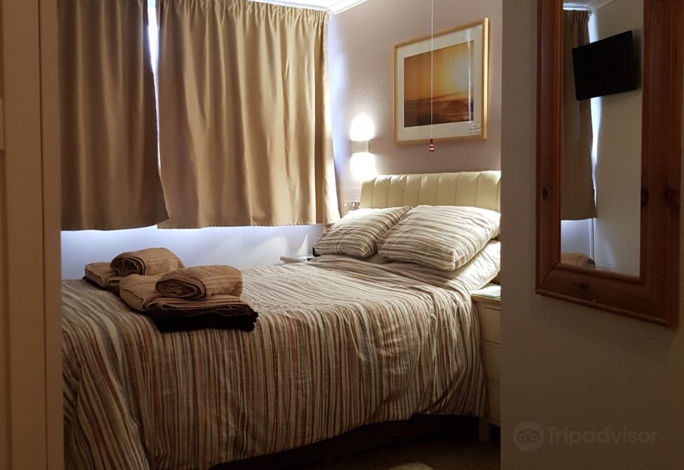 Beachcroft B&B - Housity