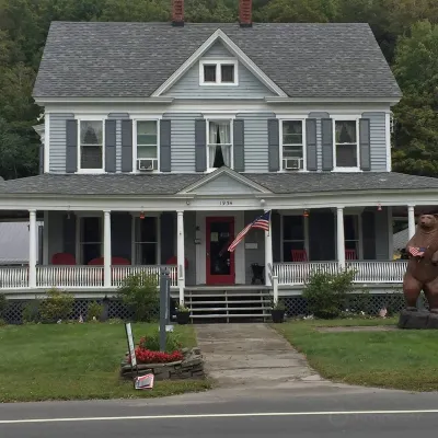 Reynolds House Inn Hotel di Callicoon