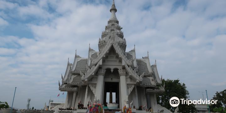 Lak Muang Phayao Shrine