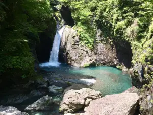 Ōgama Falls