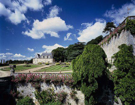 Castle de Valmer - Vins et Jardins