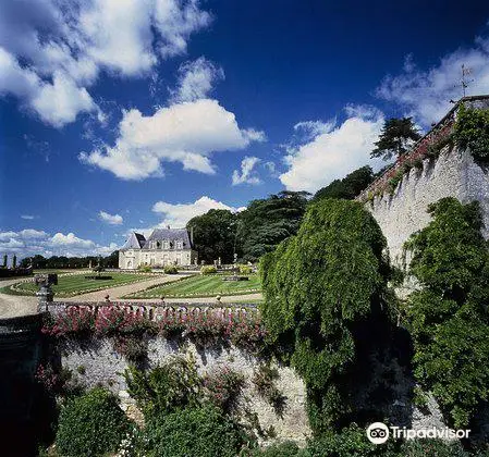 Castle de Valmer - Vins et Jardins