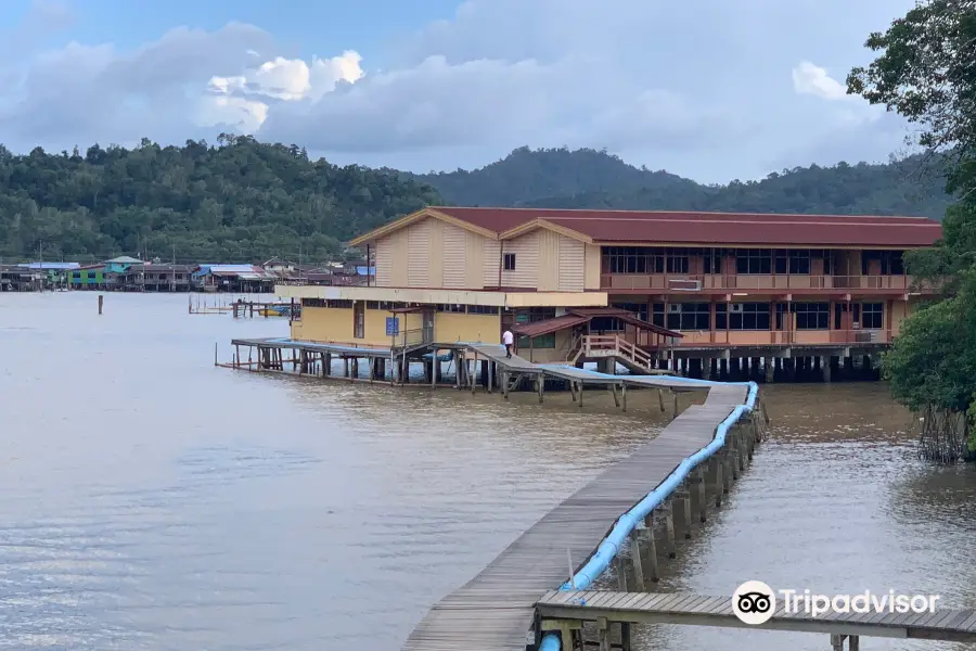 Kampong Sungai Bunga Water Village