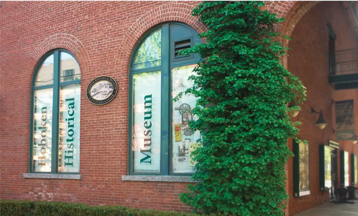 Hotels near Hoboken Historical Museum