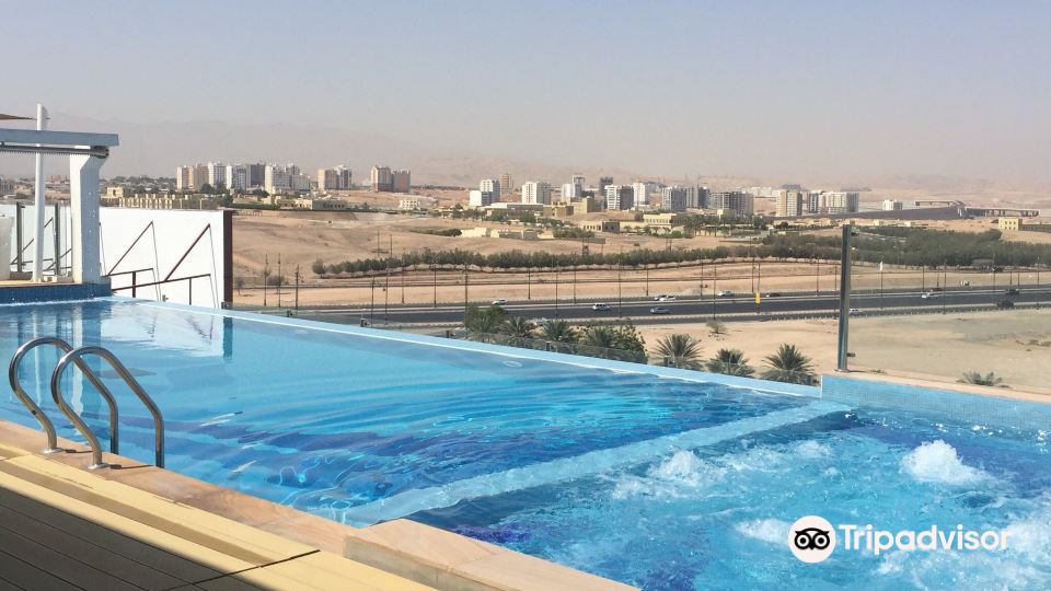 Carnelian Muscat - Airport Hotel