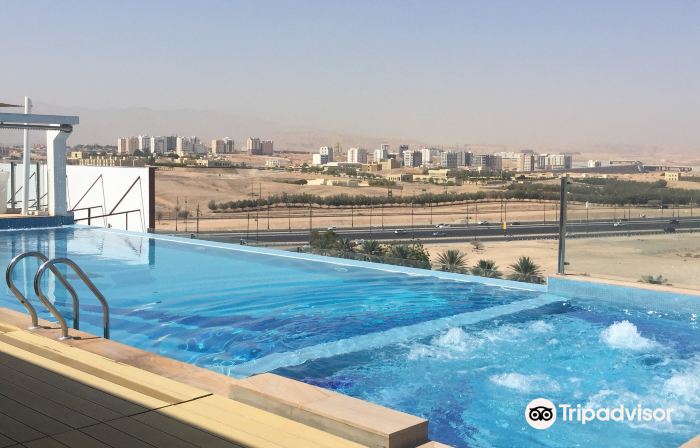 Carnelian Muscat - Airport Hotel