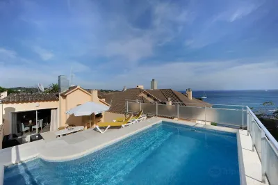 Van der Valk Hotel Barcarola Các khách sạn ở San Feliu de Guixols