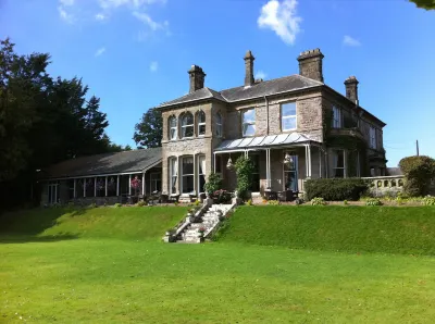 Broughton Craggs Hotel Отели рядом с достопримечательностью «Силлот запад бич»