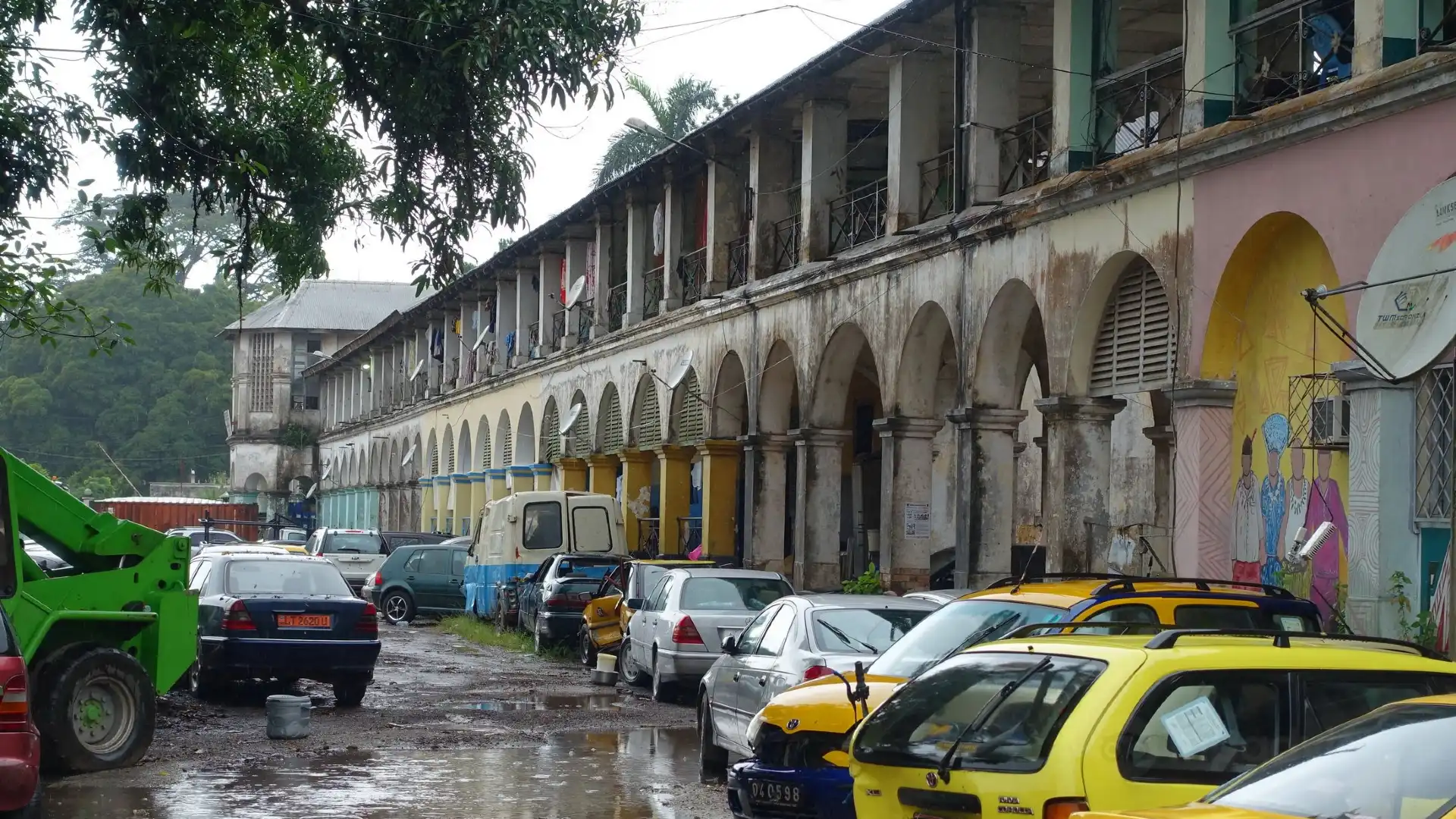 Hotels near Douala General Hospital.