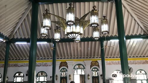 Sultan Mahmud Badaruddin Jayo Wikramo Great Mosque (Great Mosque of Palembang)