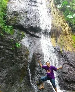 Roro Kuning Waterfall