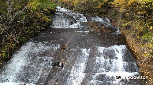 Rarumanai Waterfall