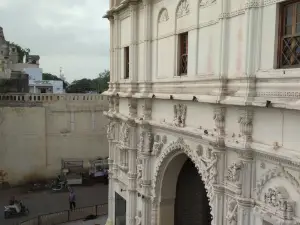 Khambhalia Gate