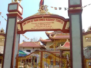 Parinirvana Stupa and Parinirvana Temple