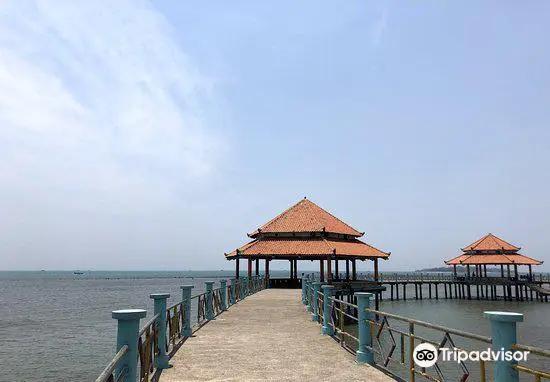 Kartini Beach