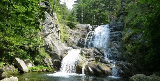 Popinolashki Waterfall