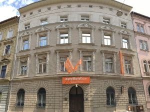 EasyHotel Budapest Oktogon