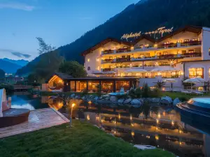 Mons Silva Private Luxury Chalets