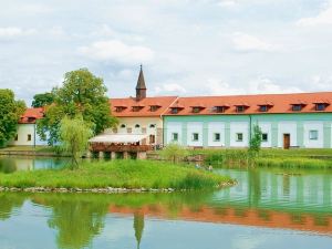 Hotel Certousy