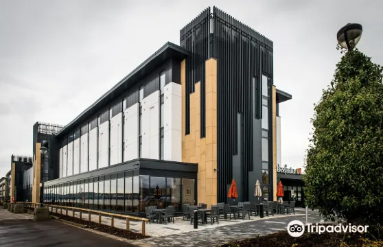 鄧迪中心普瑞米爾酒店