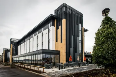 Dundee Centre Hotels near Dundee and Angus College