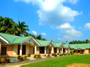 Lush Green Retreat