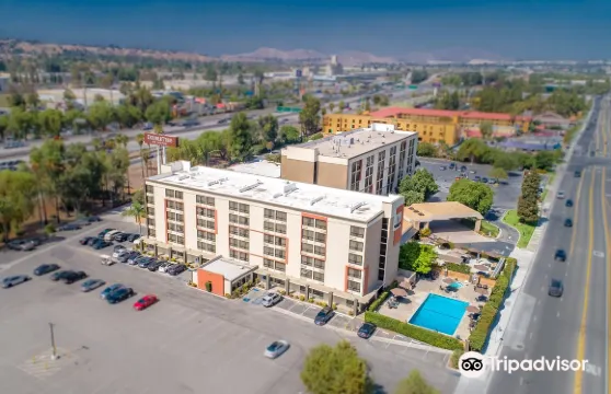 聖貝納迪諾希爾頓逸林酒店